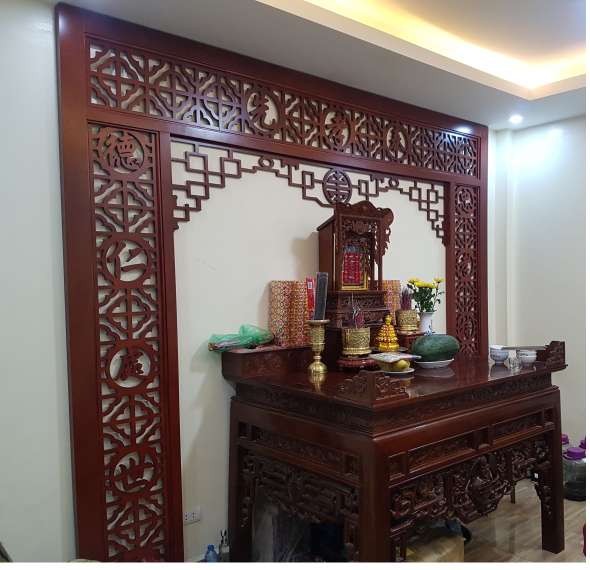 Thiết kế thi công Vách trang trí phòng thờ